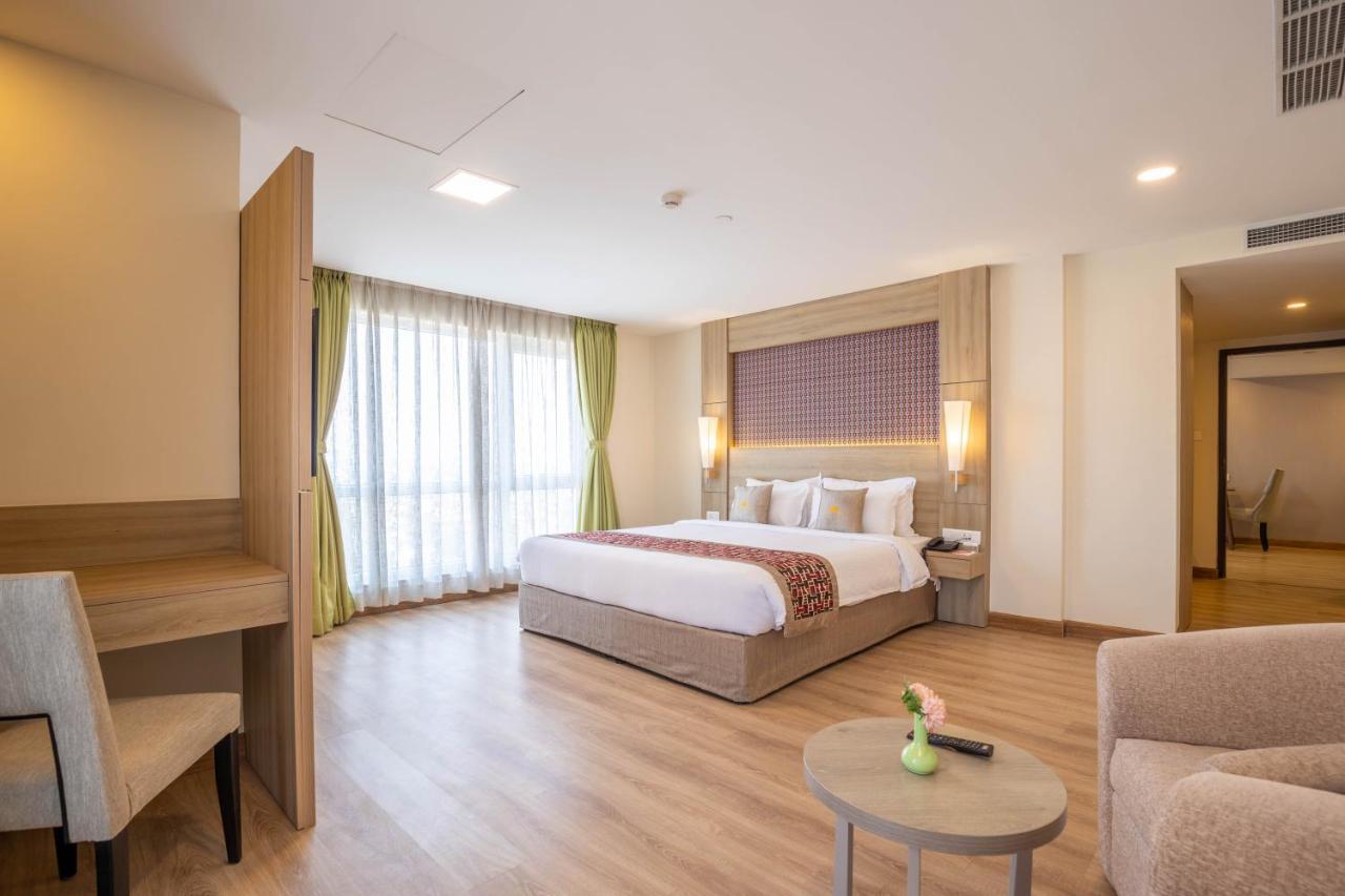 Hotel Crowne Imperial Kathmandu Ngoại thất bức ảnh