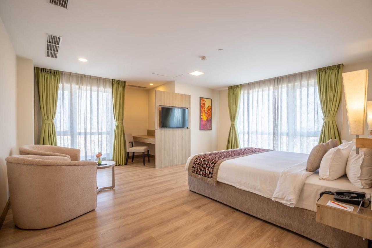Hotel Crowne Imperial Kathmandu Ngoại thất bức ảnh