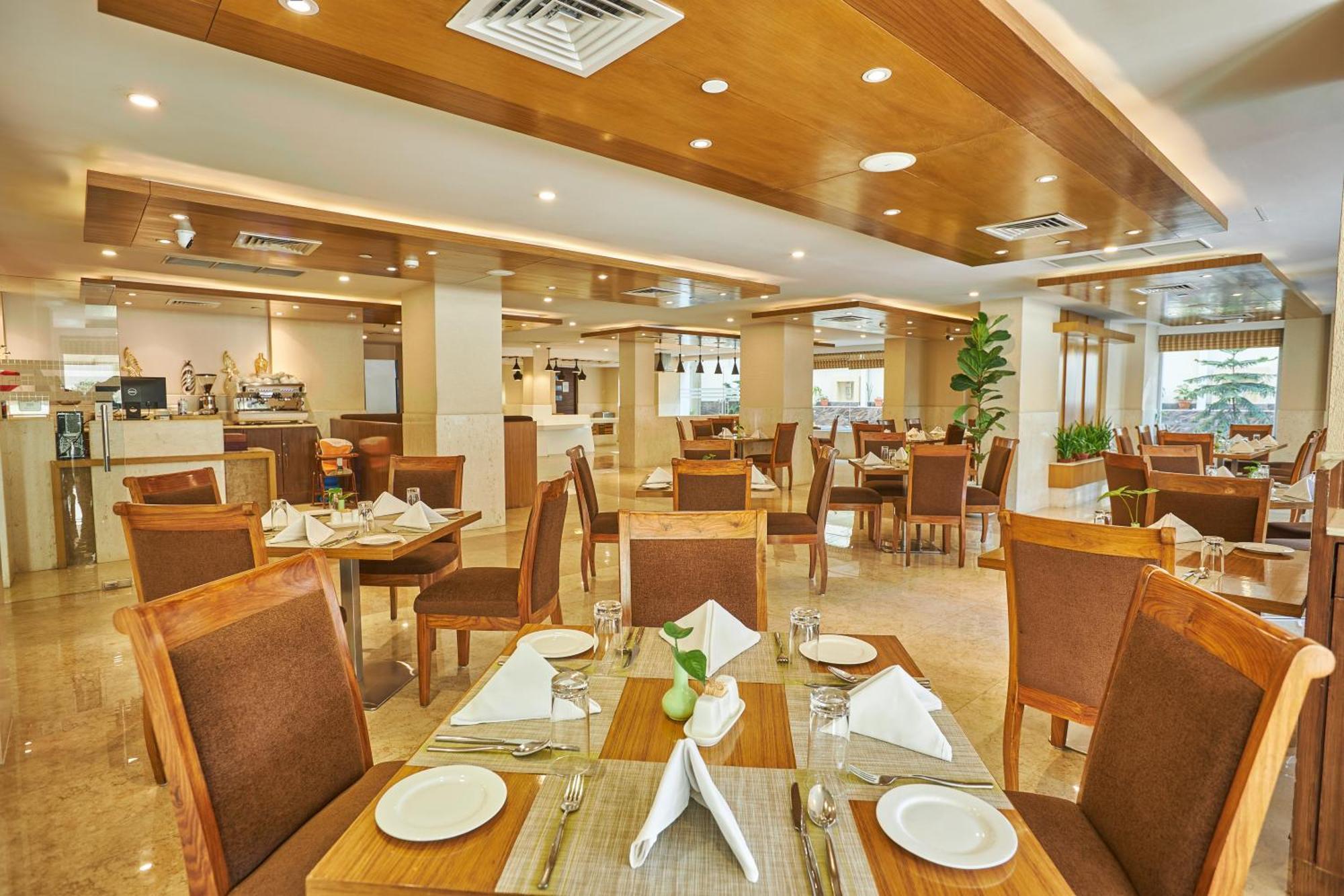 Hotel Crowne Imperial Kathmandu Ngoại thất bức ảnh
