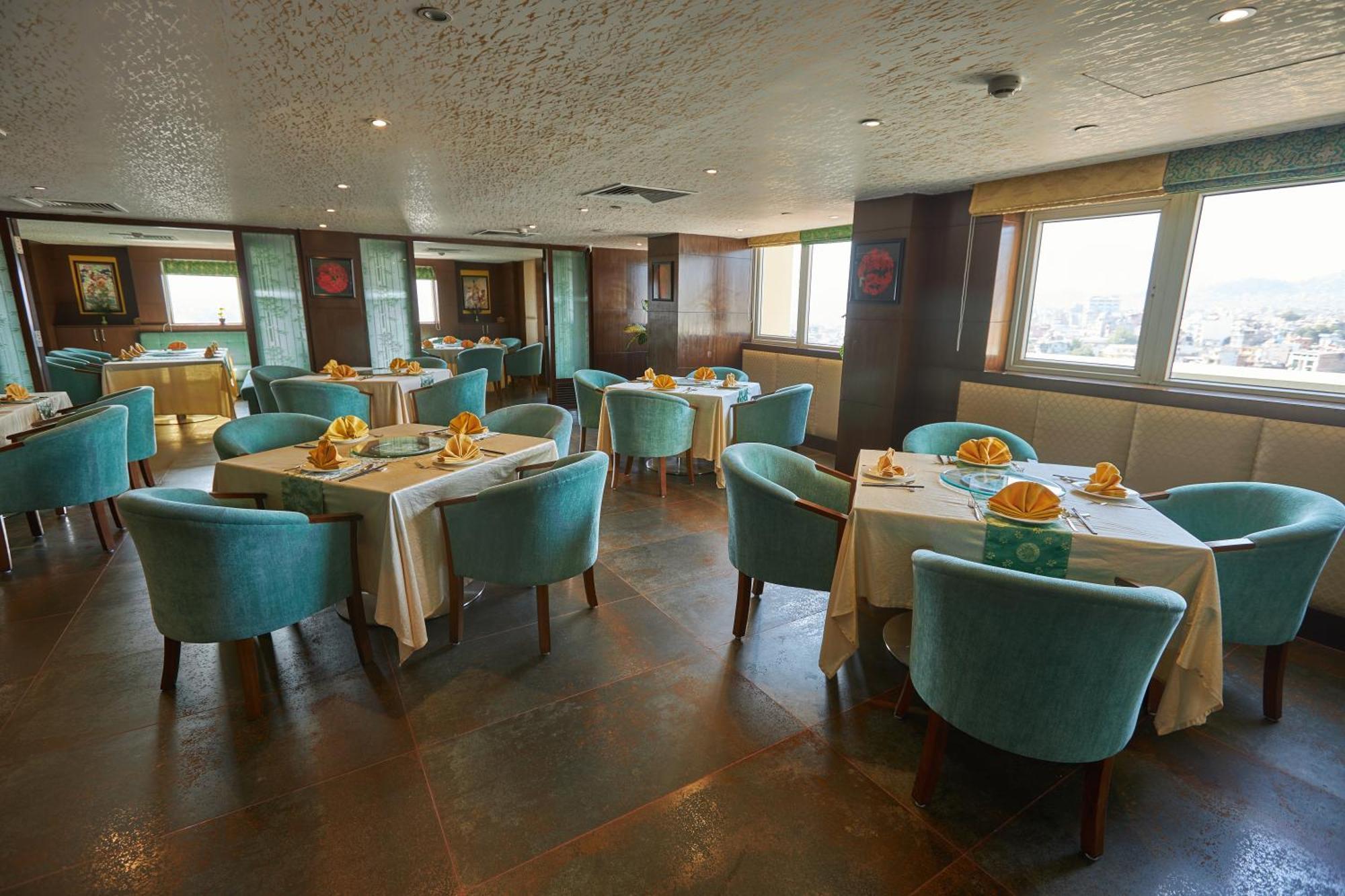 Hotel Crowne Imperial Kathmandu Ngoại thất bức ảnh