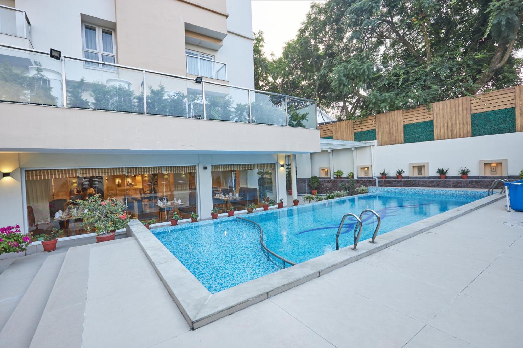 Hotel Crowne Imperial Kathmandu Ngoại thất bức ảnh