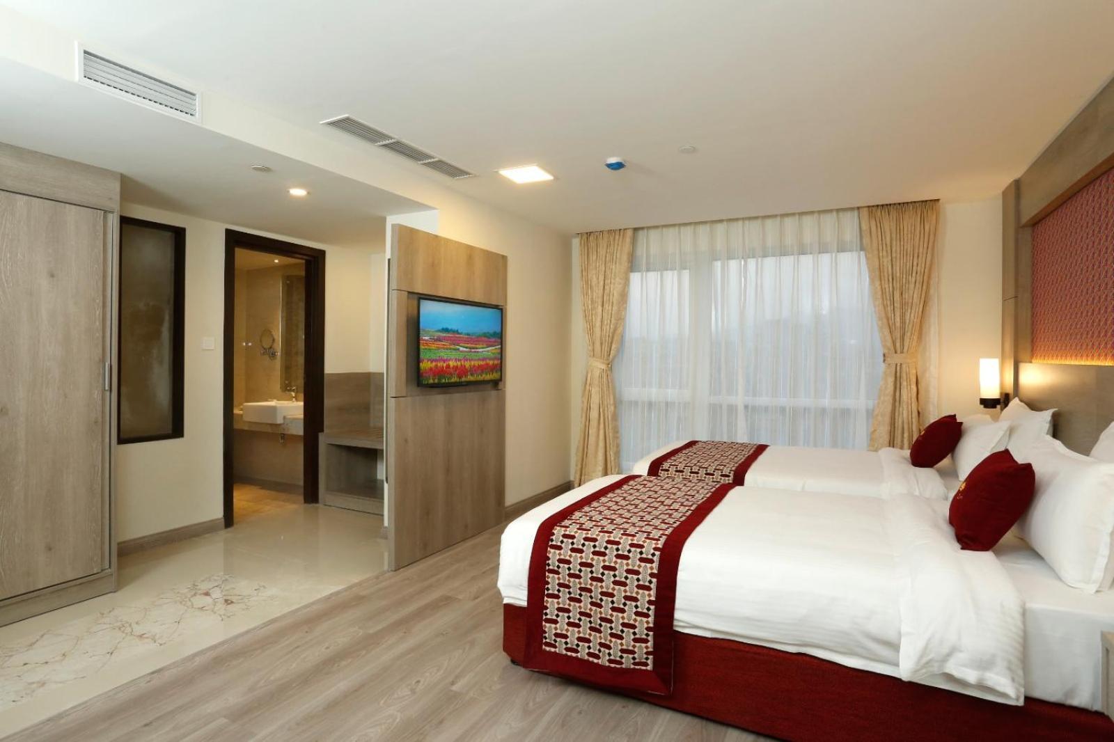 Hotel Crowne Imperial Kathmandu Ngoại thất bức ảnh
