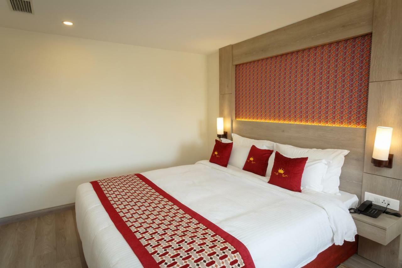 Hotel Crowne Imperial Kathmandu Ngoại thất bức ảnh